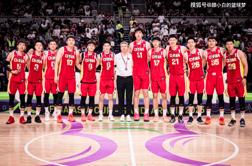 包含CBA常规赛集结日走向成谜，毕尔巴鄂竞技再遭质疑，媒体盛赞，轮换策略成焦点的词条-乐竟体育官网